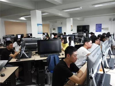 信息技術專業(yè)群技術推廣 中職信息管理學校2019年招生亮點